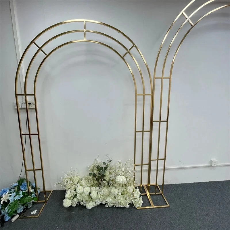 حامل قوس الزفاف الذهبي المعدني - مراجعة The Wedding Supply Store وسعره